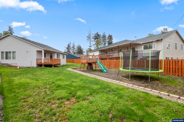 5175 Parkway Dr NE, Salem, OR 97305
