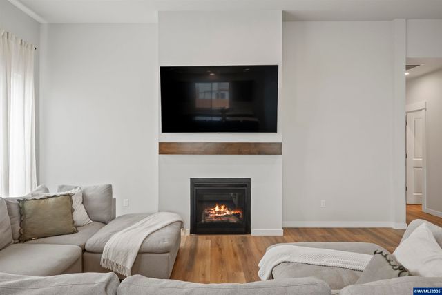 5175 Parkway Dr NE, Salem, OR 97305