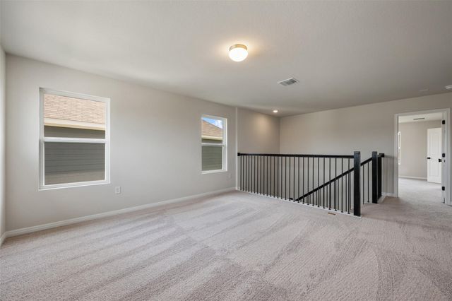 200 Willow Heights DR, Hutto, TX 78634