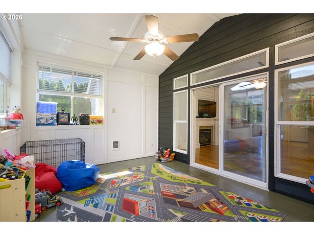 12015 Nw 8TH Ave, Vancouver, WA 98685