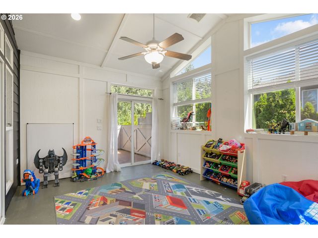 12015 Nw 8TH Ave, Vancouver, WA 98685