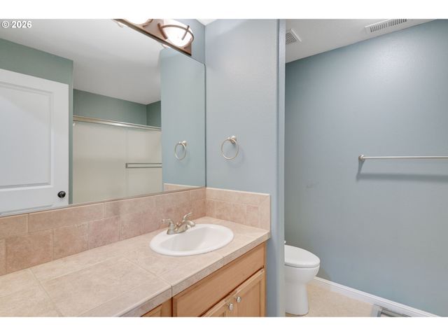12015 Nw 8TH Ave, Vancouver, WA 98685