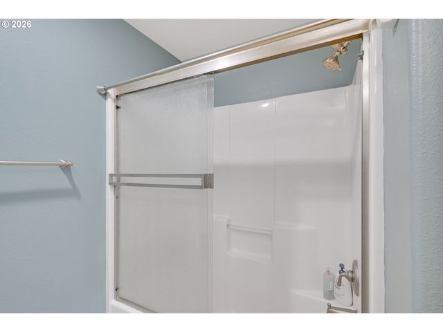12015 Nw 8TH Ave, Vancouver, WA 98685