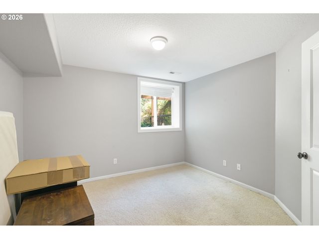 12015 Nw 8TH Ave, Vancouver, WA 98685