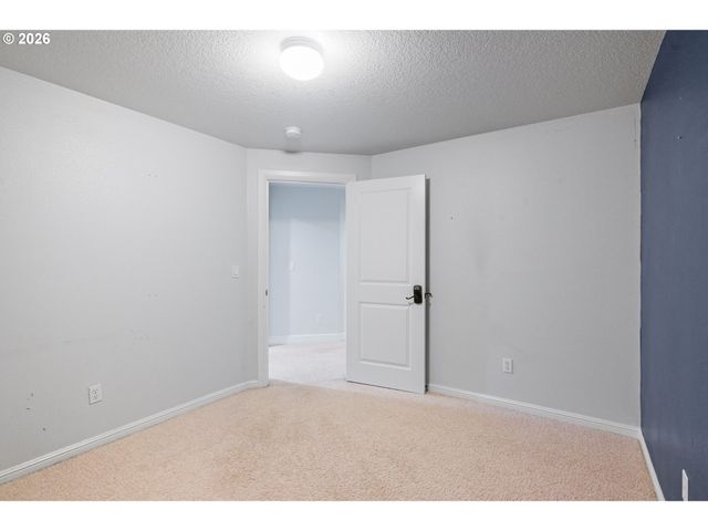 12015 Nw 8TH Ave, Vancouver, WA 98685