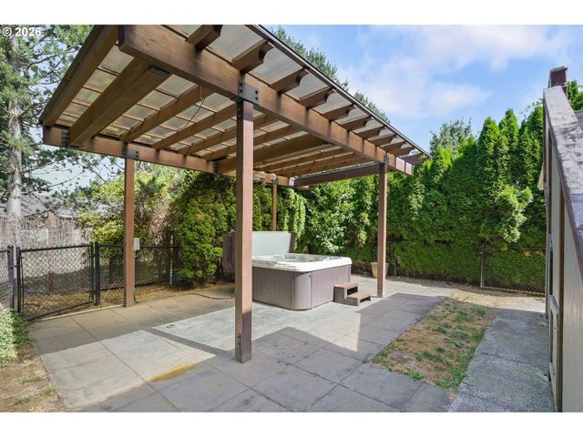 12015 Nw 8TH Ave, Vancouver, WA 98685