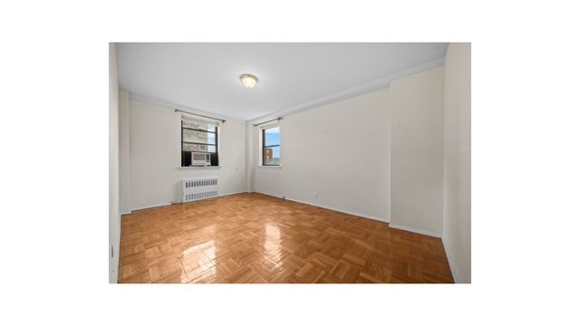 735 KAPPOCK Street # 7B, New York City, NY 10463