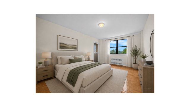 735 KAPPOCK Street # 7B, New York City, NY 10463