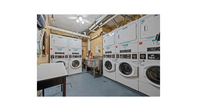 735 KAPPOCK Street # 7B, New York City, NY 10463