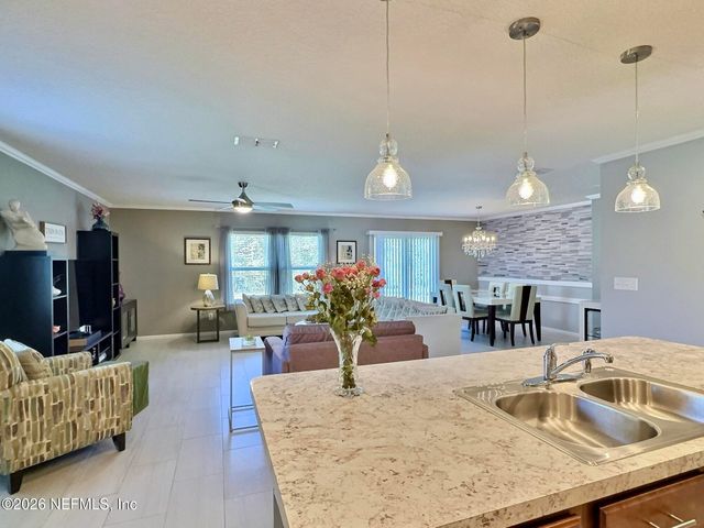 465 HARLEY Drive, Jacksonville, FL 32218