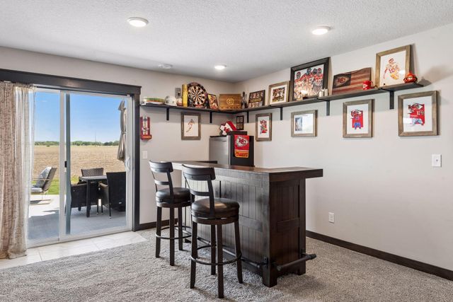 2809 213th St, Farmington, MN 55024