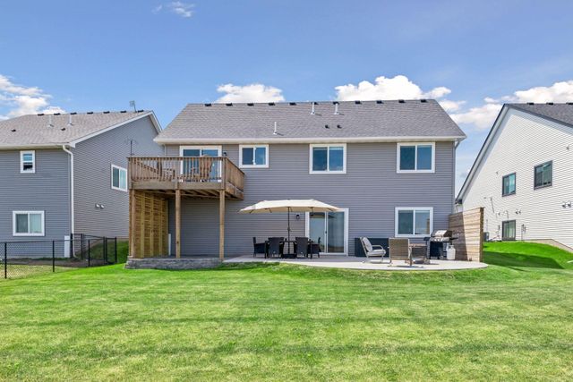 2809 213th St, Farmington, MN 55024