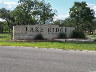 1522 LAKE RIDGE BLVD, Canyon Lake, TX 78133