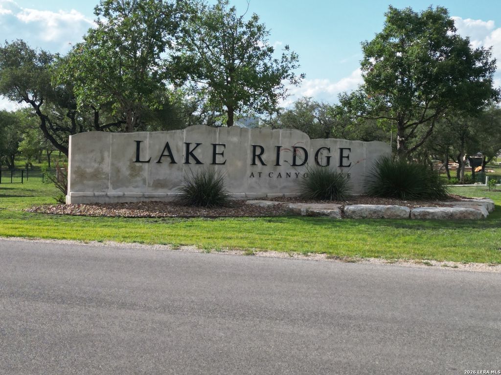 1522 LAKE RIDGE BLVD, Canyon Lake, TX 78133