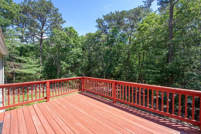 8 Raccoon, Sandwich, MA 02644
