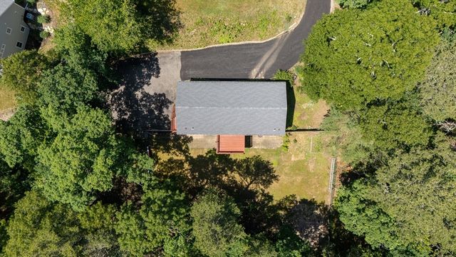 8 Raccoon, Sandwich, MA 02644