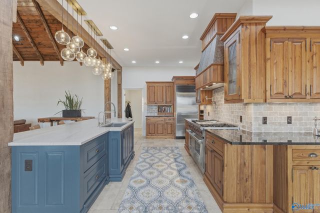 19 Lake Forest Blvd SW, Huntsville, AL 35824