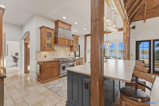 19 Lake Forest Blvd SW, Huntsville, AL 35824