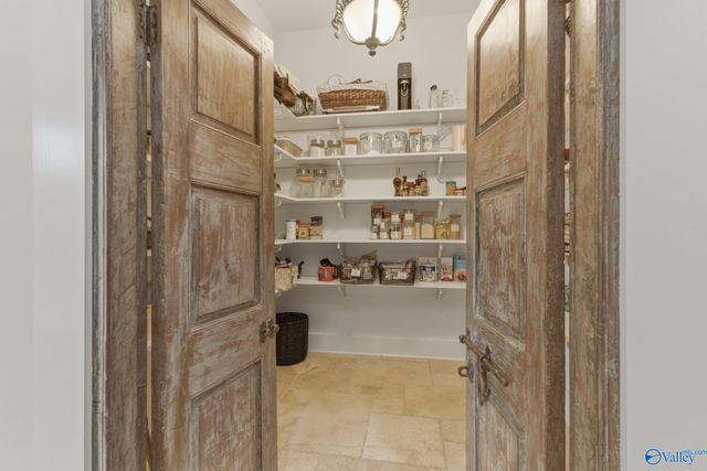 19 Lake Forest Blvd SW, Huntsville, AL 35824