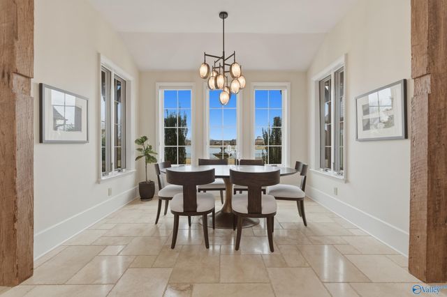 19 Lake Forest Blvd SW, Huntsville, AL 35824