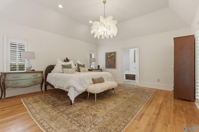 19 Lake Forest Blvd SW, Huntsville, AL 35824