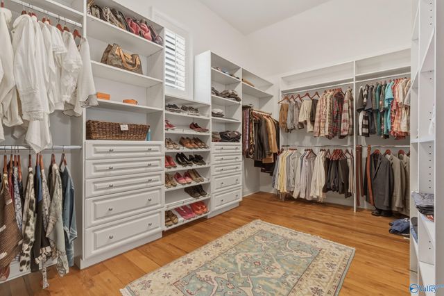 19 Lake Forest Blvd SW, Huntsville, AL 35824