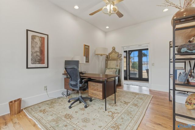 19 Lake Forest Blvd SW, Huntsville, AL 35824