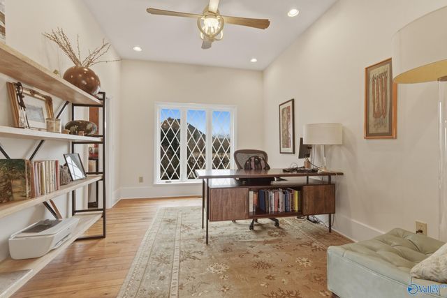 19 Lake Forest Blvd SW, Huntsville, AL 35824