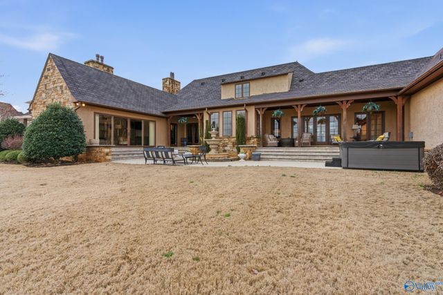 19 Lake Forest Blvd SW, Huntsville, AL 35824