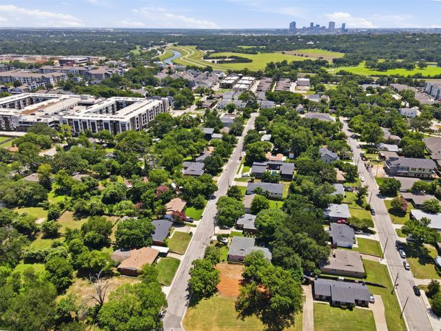5317 Red Bud Lane, Fort Worth, TX 76114