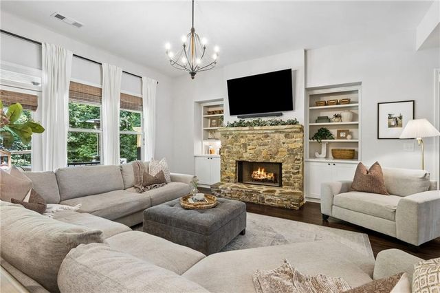 5883 Heritage Ridge, Flowery Branch, GA 30542