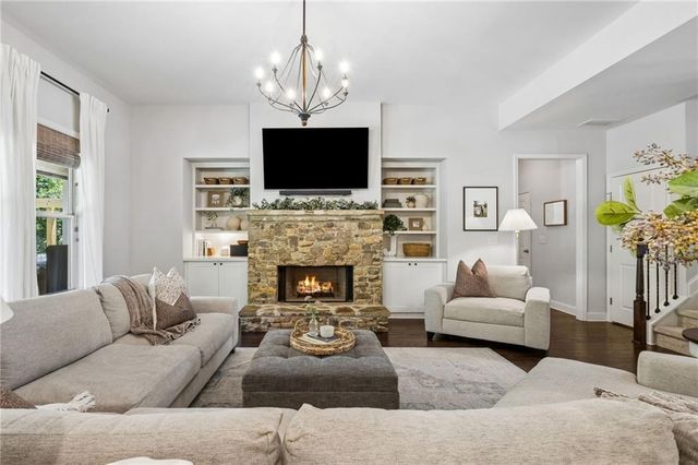 5883 Heritage Ridge, Flowery Branch, GA 30542