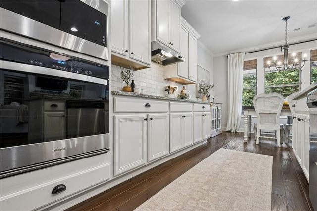 5883 Heritage Ridge, Flowery Branch, GA 30542