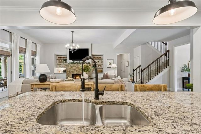 5883 Heritage Ridge, Flowery Branch, GA 30542