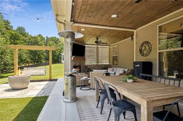 5883 Heritage Ridge, Flowery Branch, GA 30542