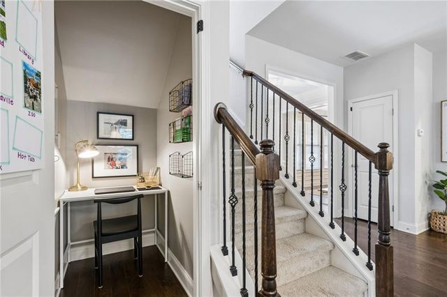 5883 Heritage Ridge, Flowery Branch, GA 30542