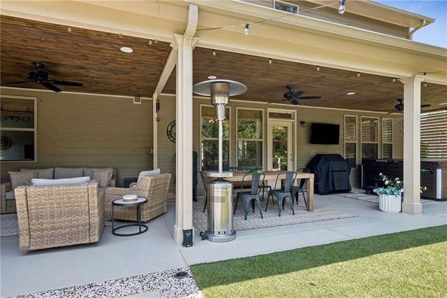 5883 Heritage Ridge, Flowery Branch, GA 30542