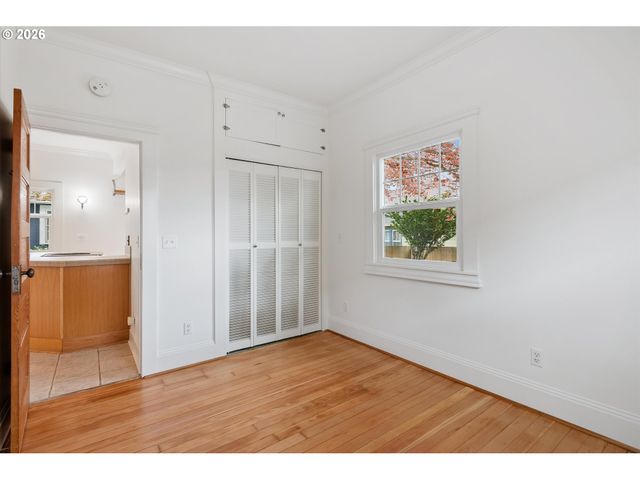 5624 Ne Glisan St, Portland, OR 97213