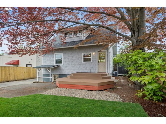 5624 Ne Glisan St, Portland, OR 97213