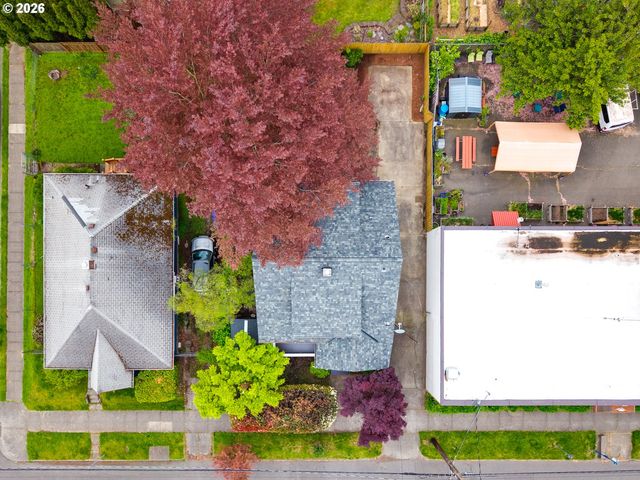 5624 Ne Glisan St, Portland, OR 97213