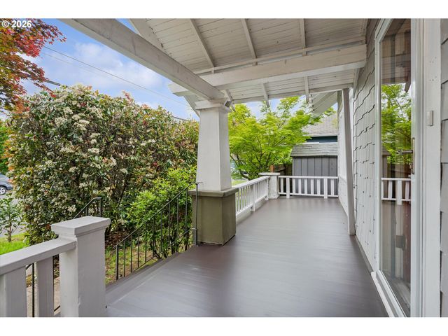 5624 Ne Glisan St, Portland, OR 97213