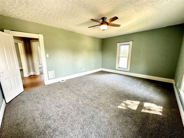1016 Elm Street, Grinnell, IA 50112
