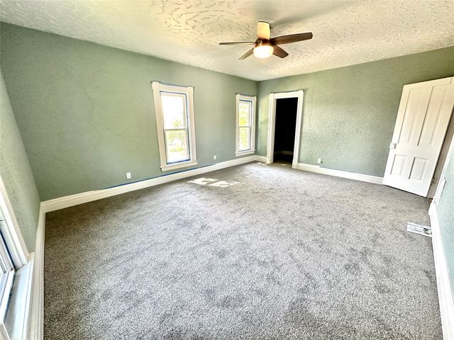 1016 Elm Street, Grinnell, IA 50112