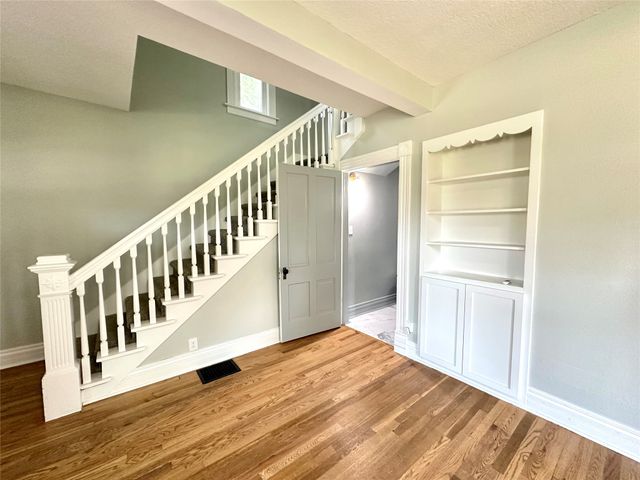 1016 Elm Street, Grinnell, IA 50112