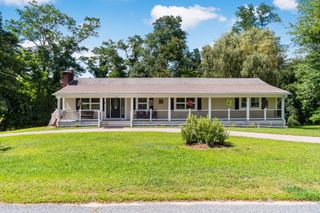 238 Chestnut St, Rehoboth, MA 02769