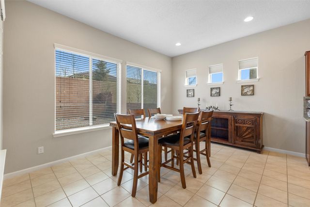 4689 Lluvia Encantada, Santa Fe, NM 87507