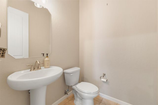 4689 Lluvia Encantada, Santa Fe, NM 87507