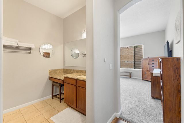 4689 Lluvia Encantada, Santa Fe, NM 87507