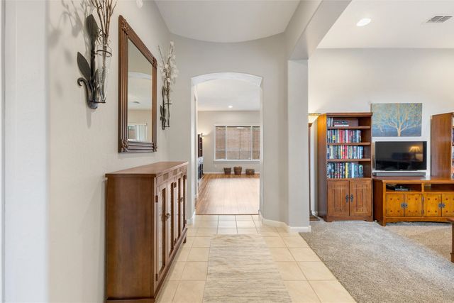 4689 Lluvia Encantada, Santa Fe, NM 87507