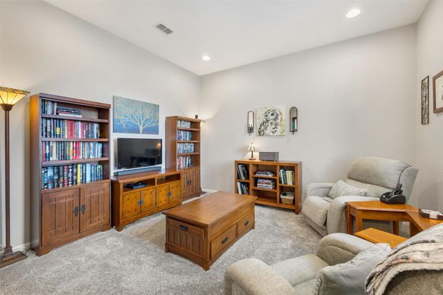 4689 Lluvia Encantada, Santa Fe, NM 87507